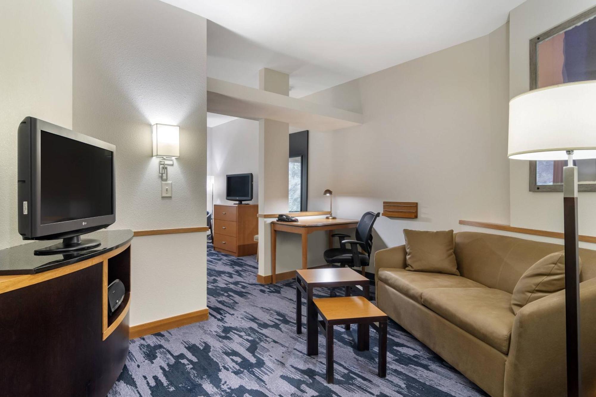 Fairfield Inn & Suites By Marriott Commerce Εξωτερικό φωτογραφία