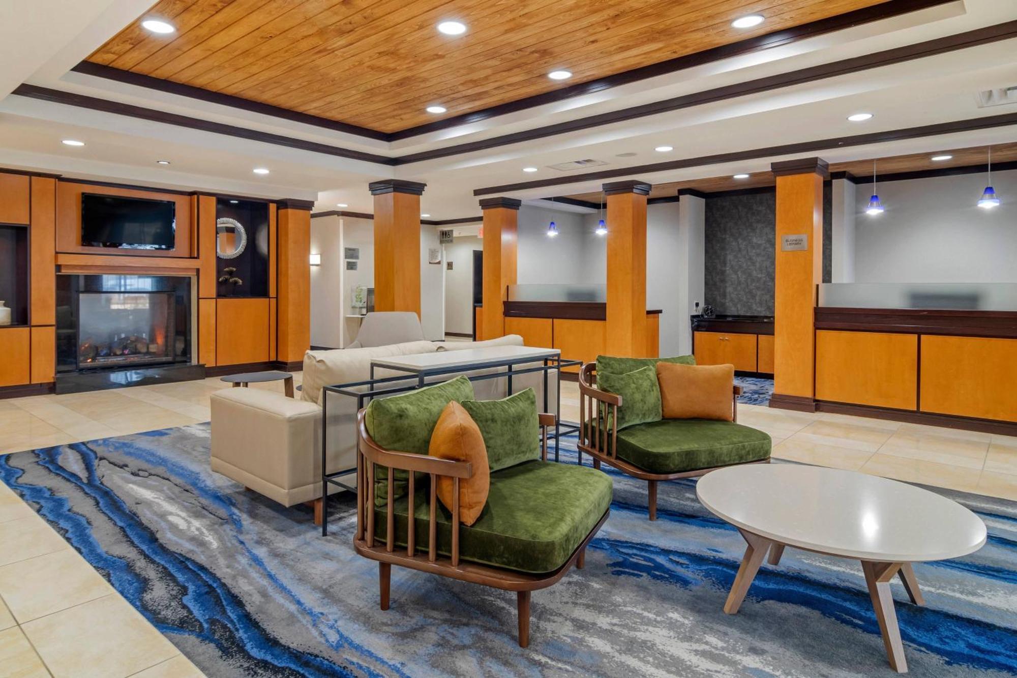 Fairfield Inn & Suites By Marriott Commerce Εξωτερικό φωτογραφία