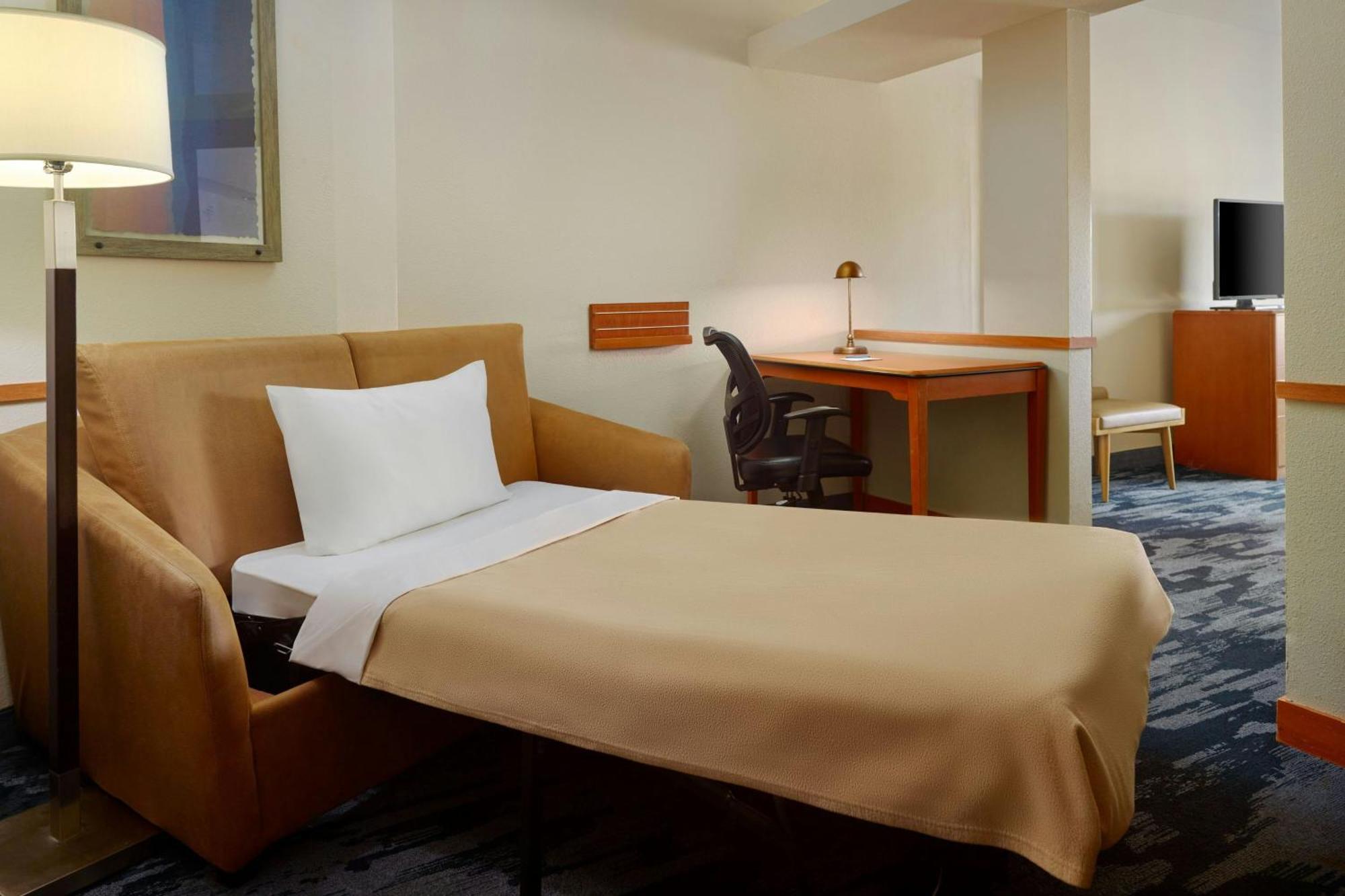 Fairfield Inn & Suites By Marriott Commerce Εξωτερικό φωτογραφία