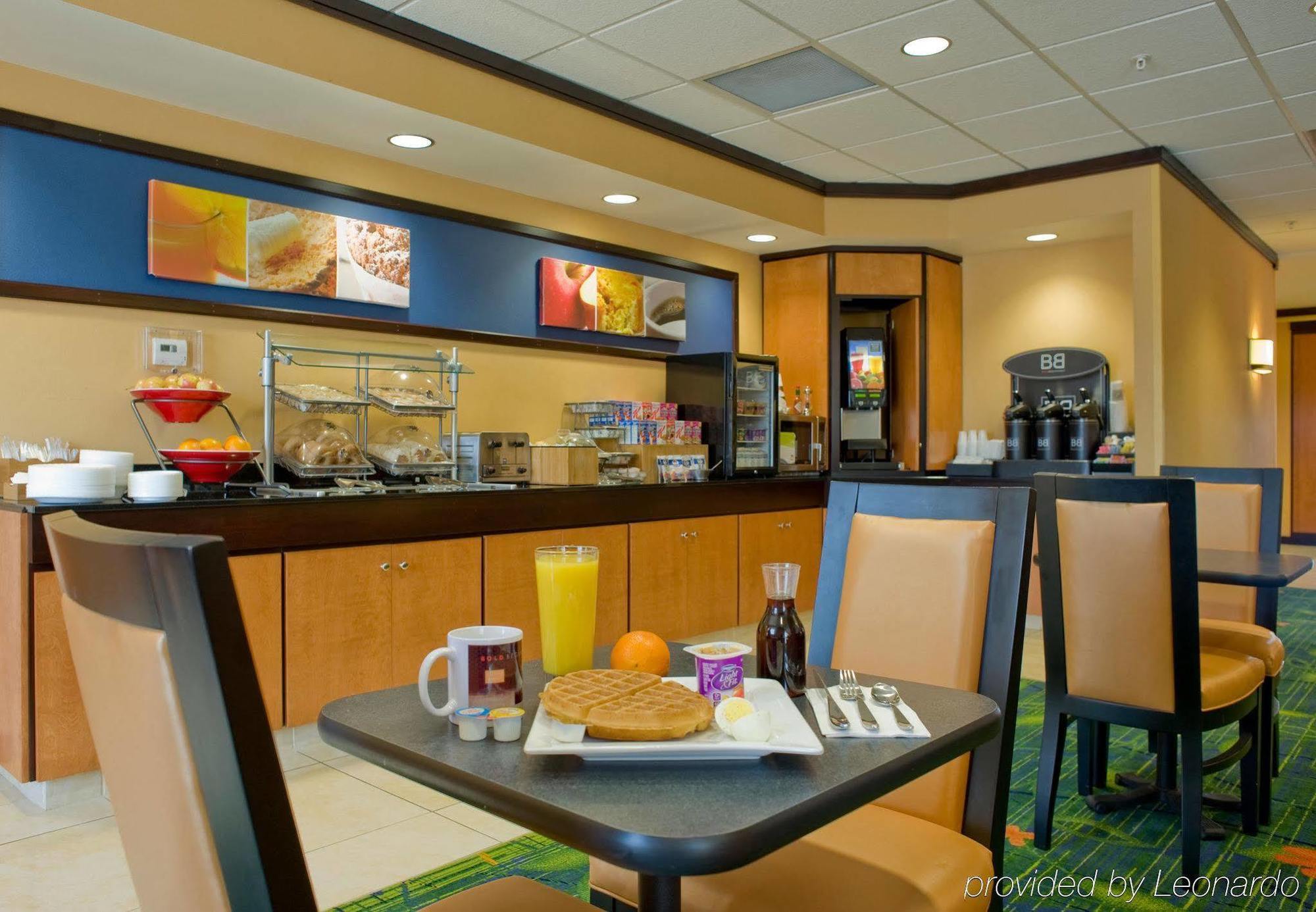 Fairfield Inn & Suites By Marriott Commerce Εστιατόριο φωτογραφία
